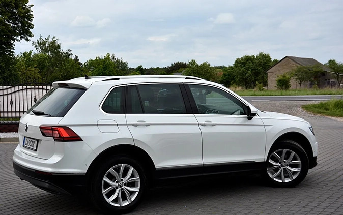 Volkswagen Tiguan cena 89700 przebieg: 171750, rok produkcji 2018 z Warka małe 667
